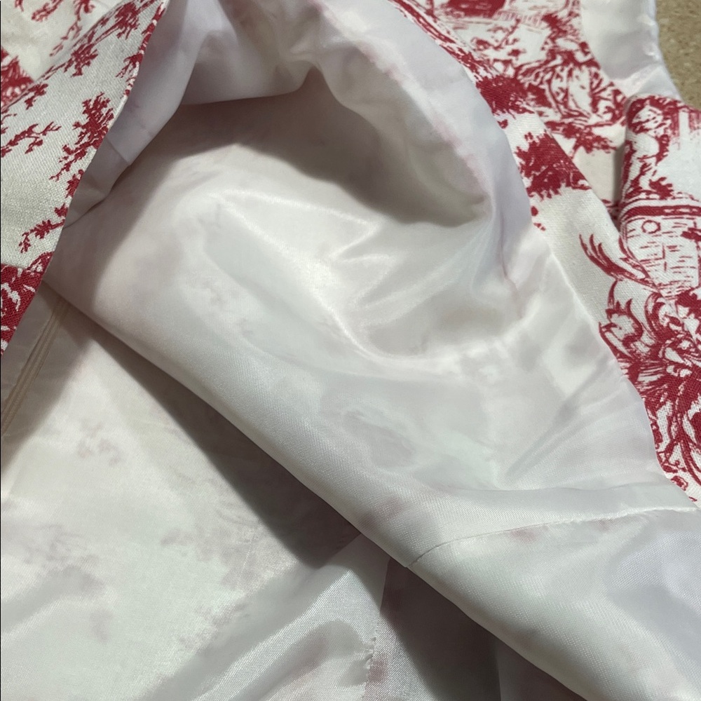 Pendleton White and Red toile sleeveless blouse with Lining - Picture 5 of 6